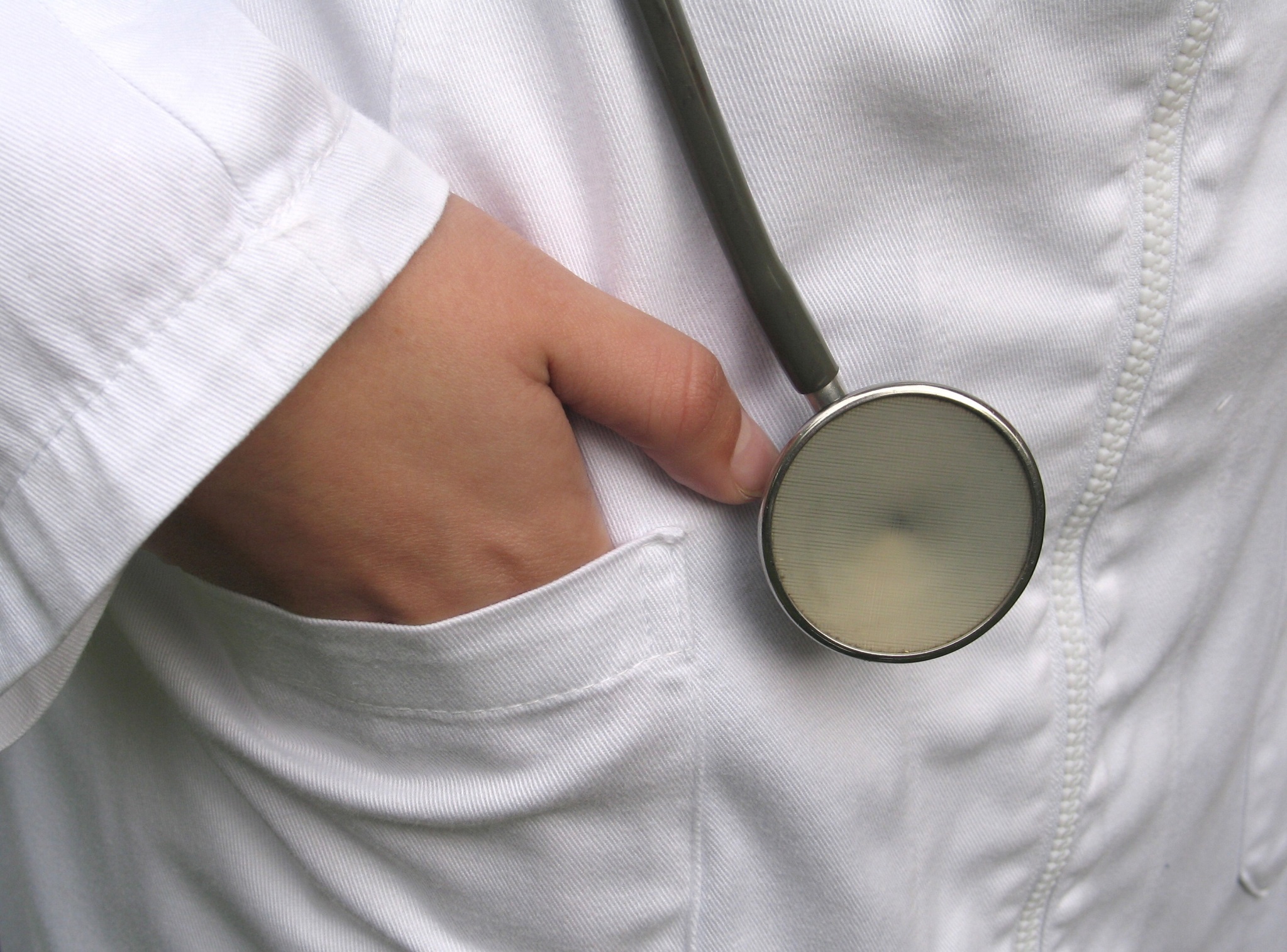 Another physician group raises concerns about DTC