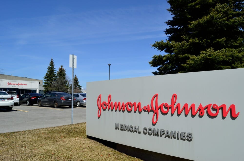 Johnson & Johnson to put list prices in TV drug ads