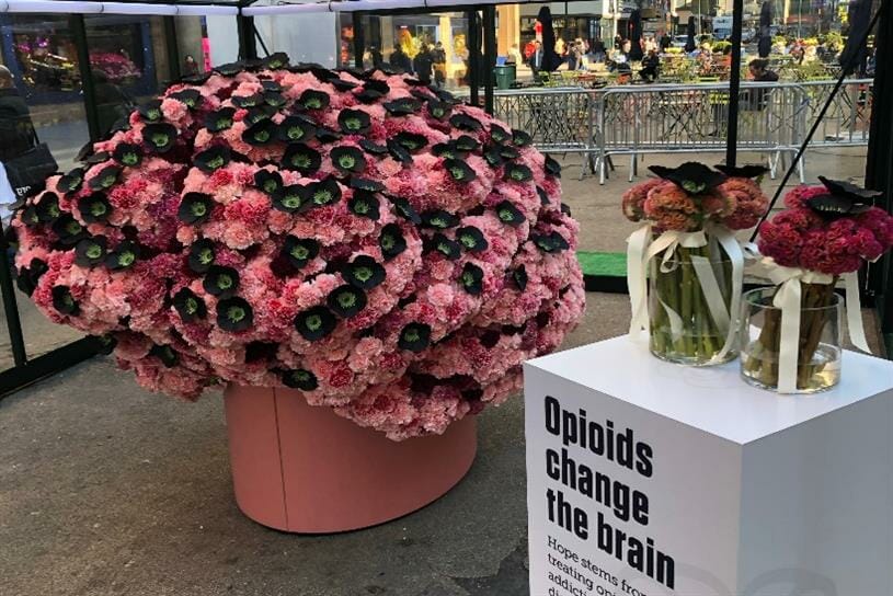 Giant brain made entirely of flowers will change how you think about addiction