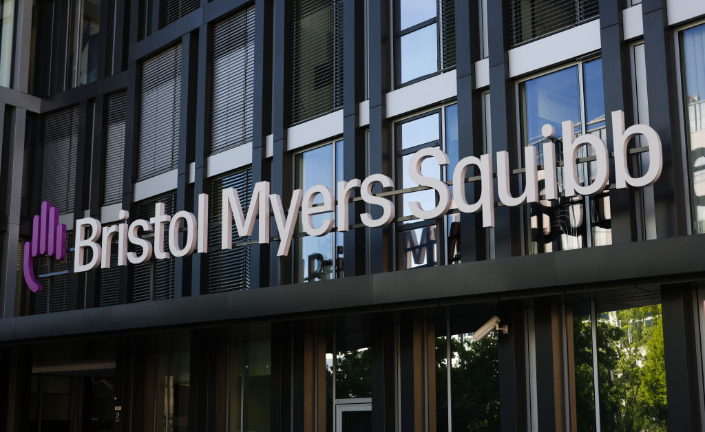Bristol Myers Squibb to settle lawsuit with two employees fired for refusing COVID-19 vaccine