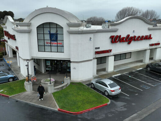 Gov. Newsom wanted California to cut ties with Walgreens. Then federal law got in the way.