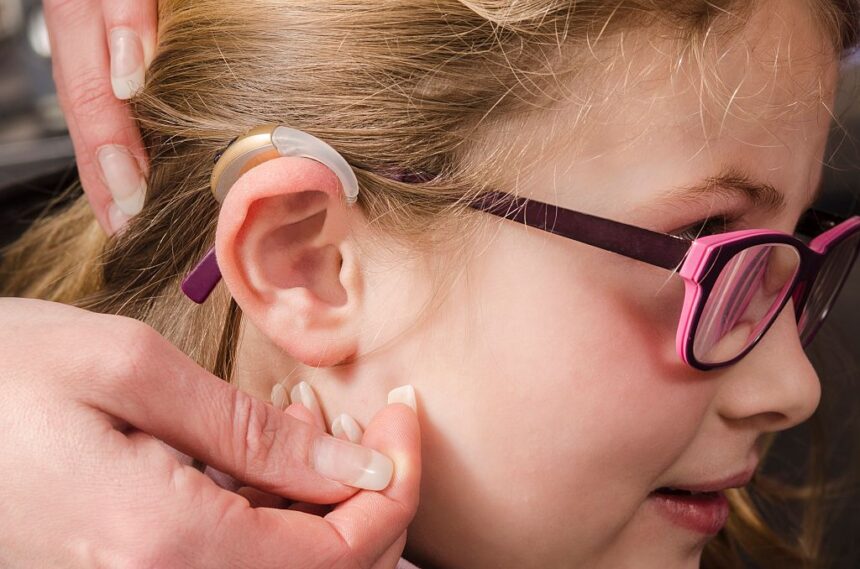 Calibrating the hearing aid on Child