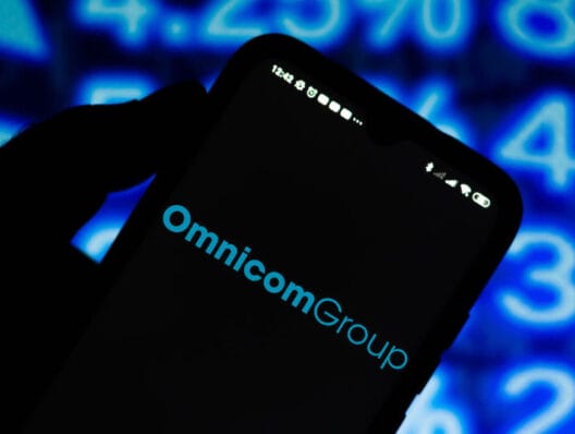 Omnicom PR revenue falls 2.9% in Q4, 0.8% for 2023